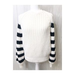 Ivy revel Wagly Knit Sweater SMALL
